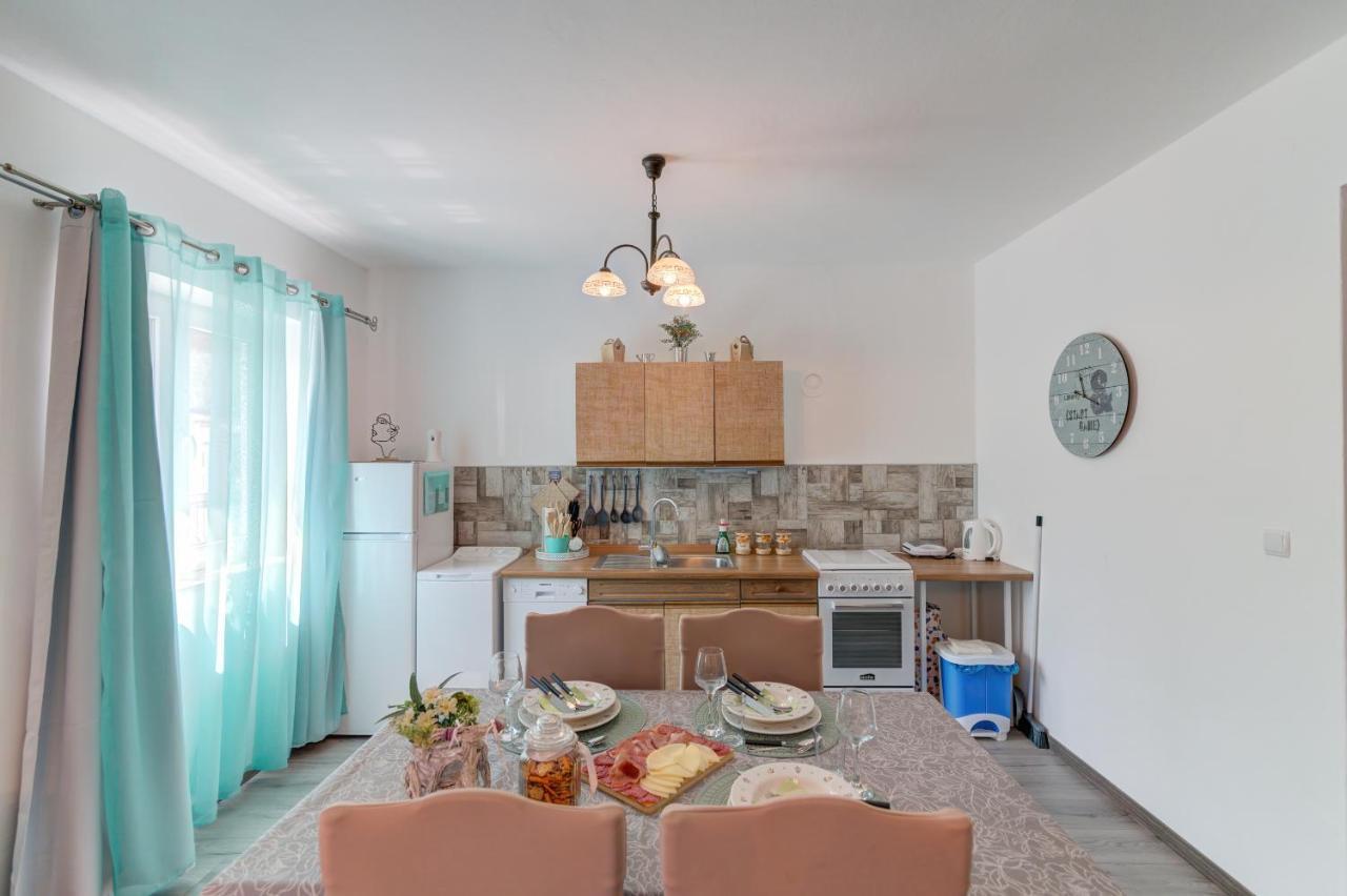 דירות סנג' Apartman More מראה חיצוני תמונה